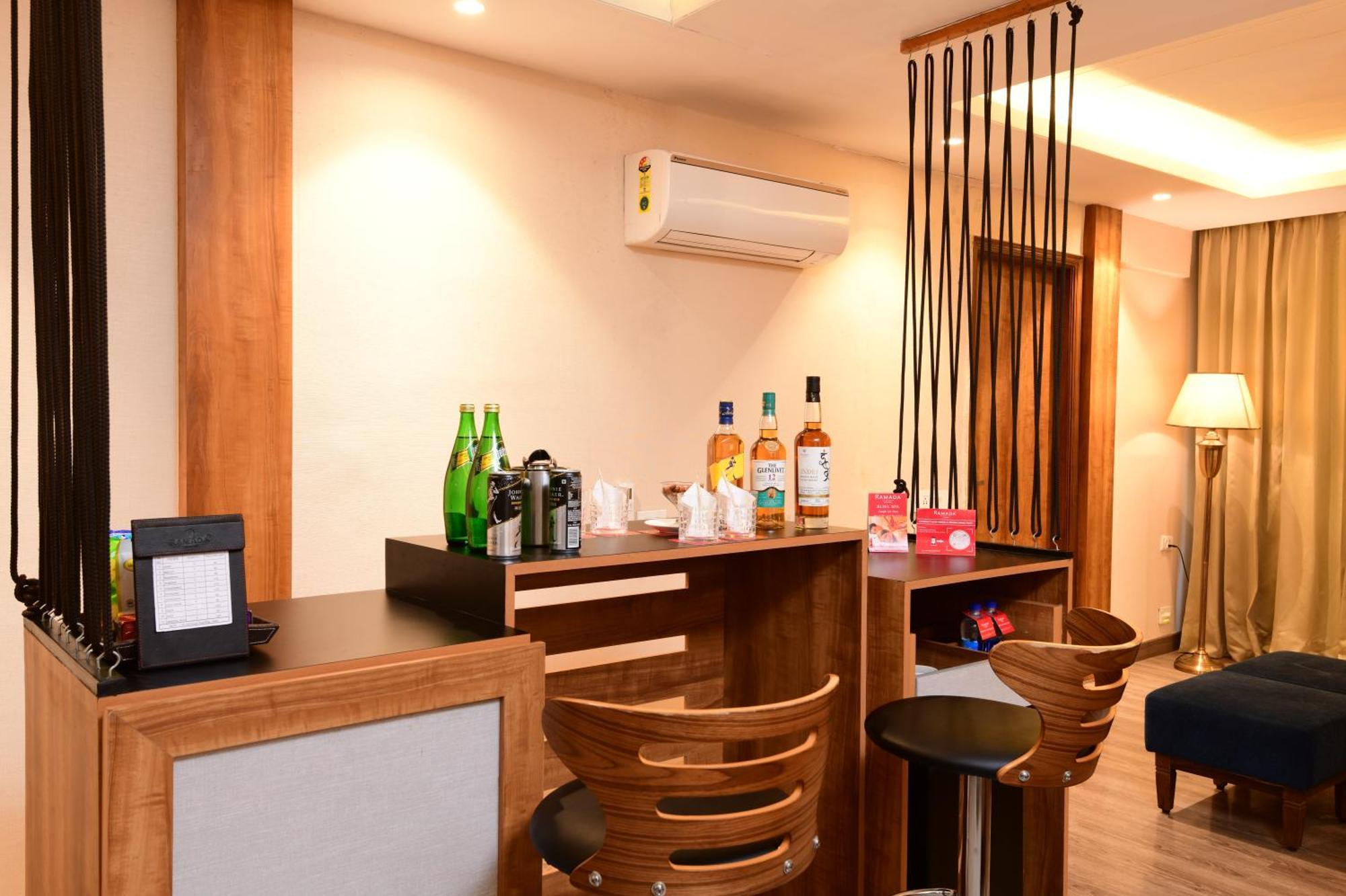 Ramada By Wyndham Kasauli Hotel Ngoại thất bức ảnh